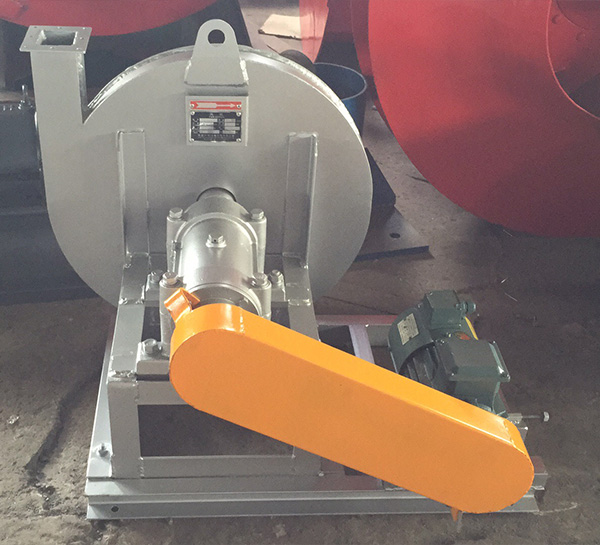 8-09�x���L�C